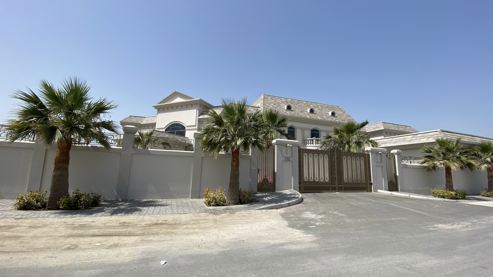 janabiya luxury villa
